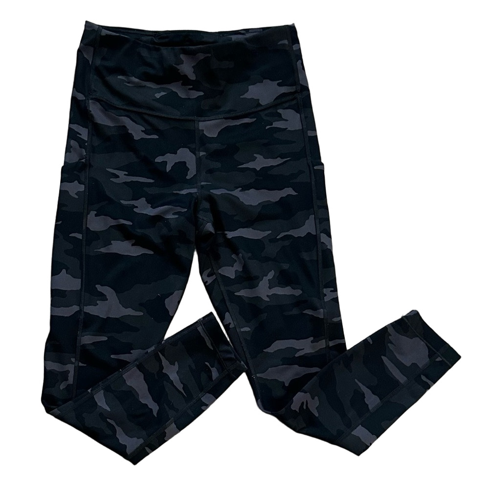 Athleta Ultimate Camo 7/8 cropped leggings - Picture 2 of 6
